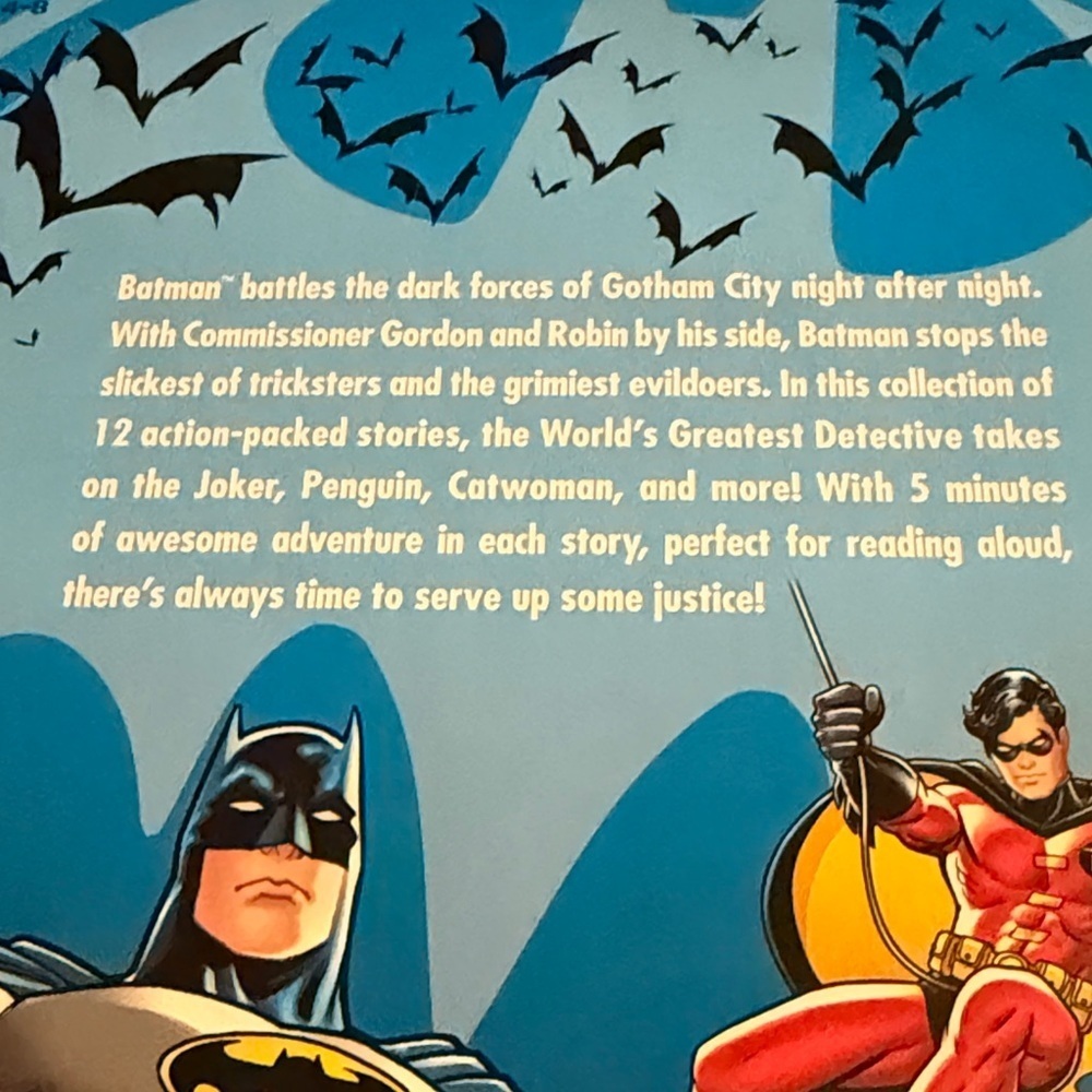 5-Minute Batman Stories Book - Picture 3 of 5